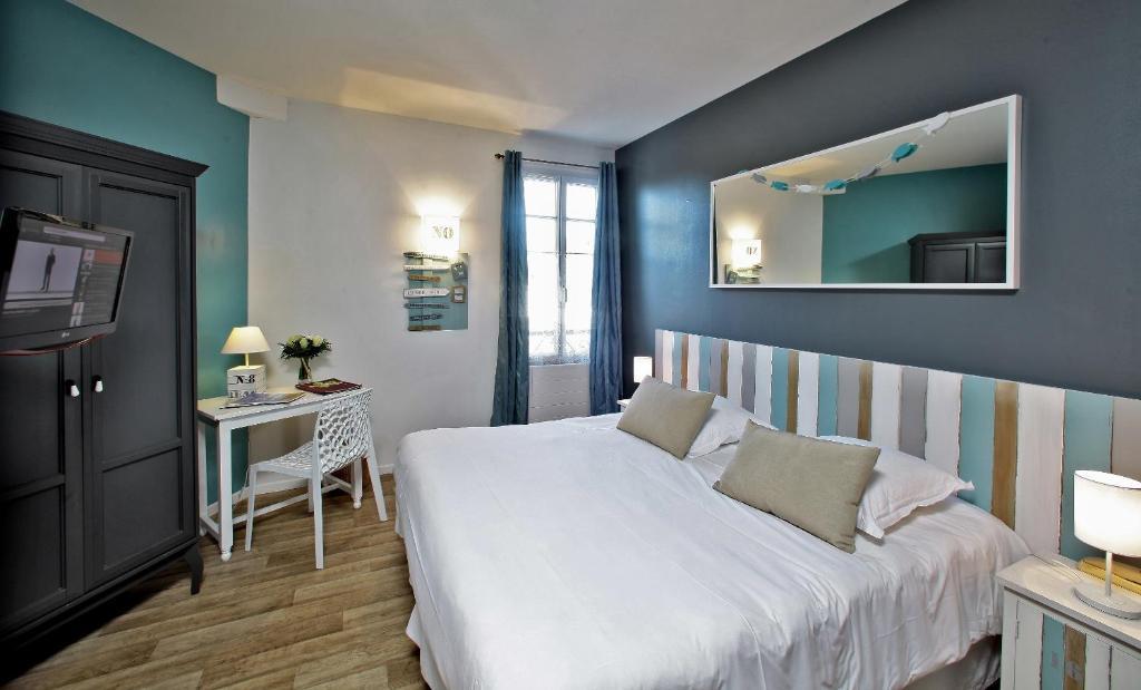 Logis Hotel La Chaize Ноармутие-ан-л'Ил Стая снимка