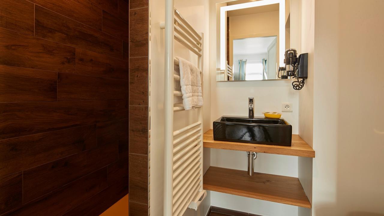 Logis Hotel La Chaize Ноармутие-ан-л'Ил Екстериор снимка